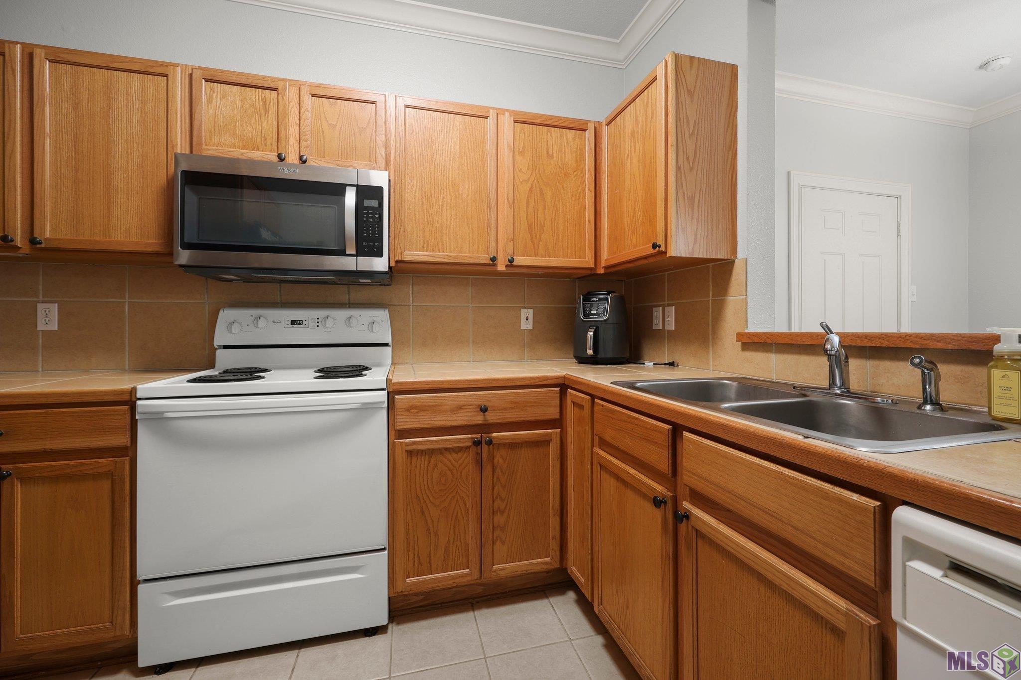 710 East Boyd Drive, Unit 302 Baton Rouge, LA 70808 - Photo 7 of 15