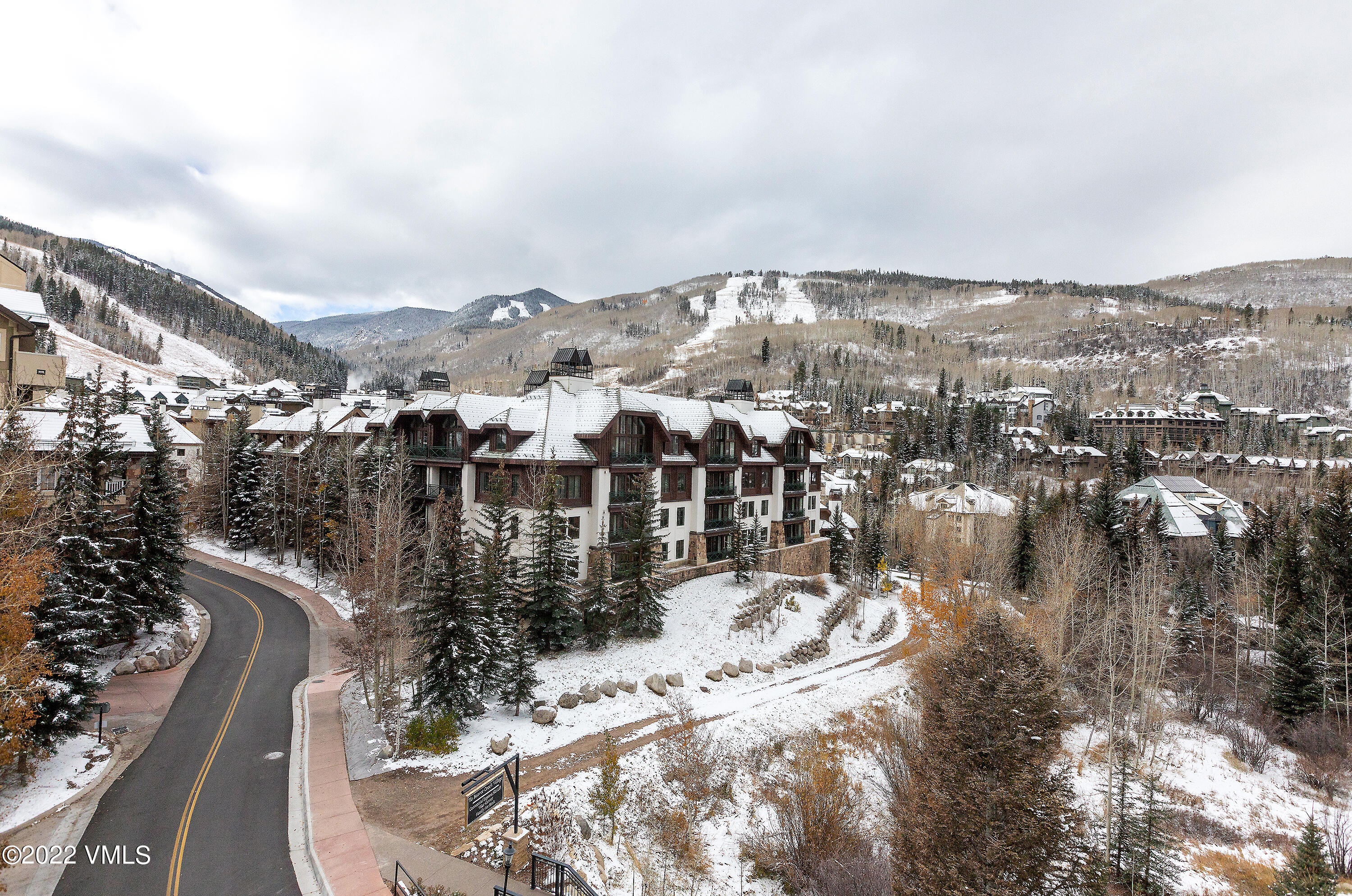 180 Offerson Road, Unit 21 Beaver Creek, CO 81620 - Photo 13 of 15 Patio View