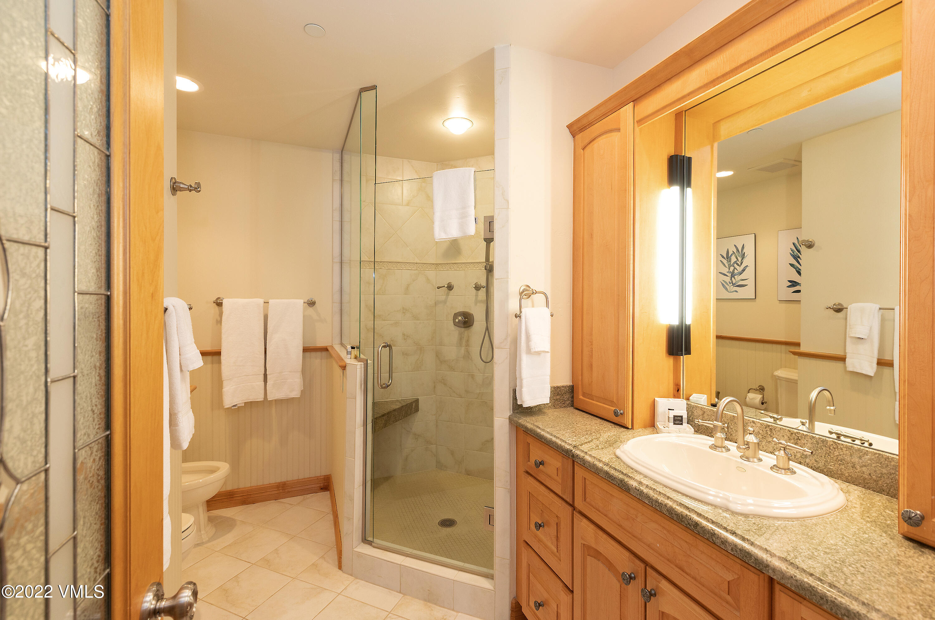 180 Offerson Road, Unit 21 Beaver Creek, CO 81620 - Photo 8 of 15 Primary Bath