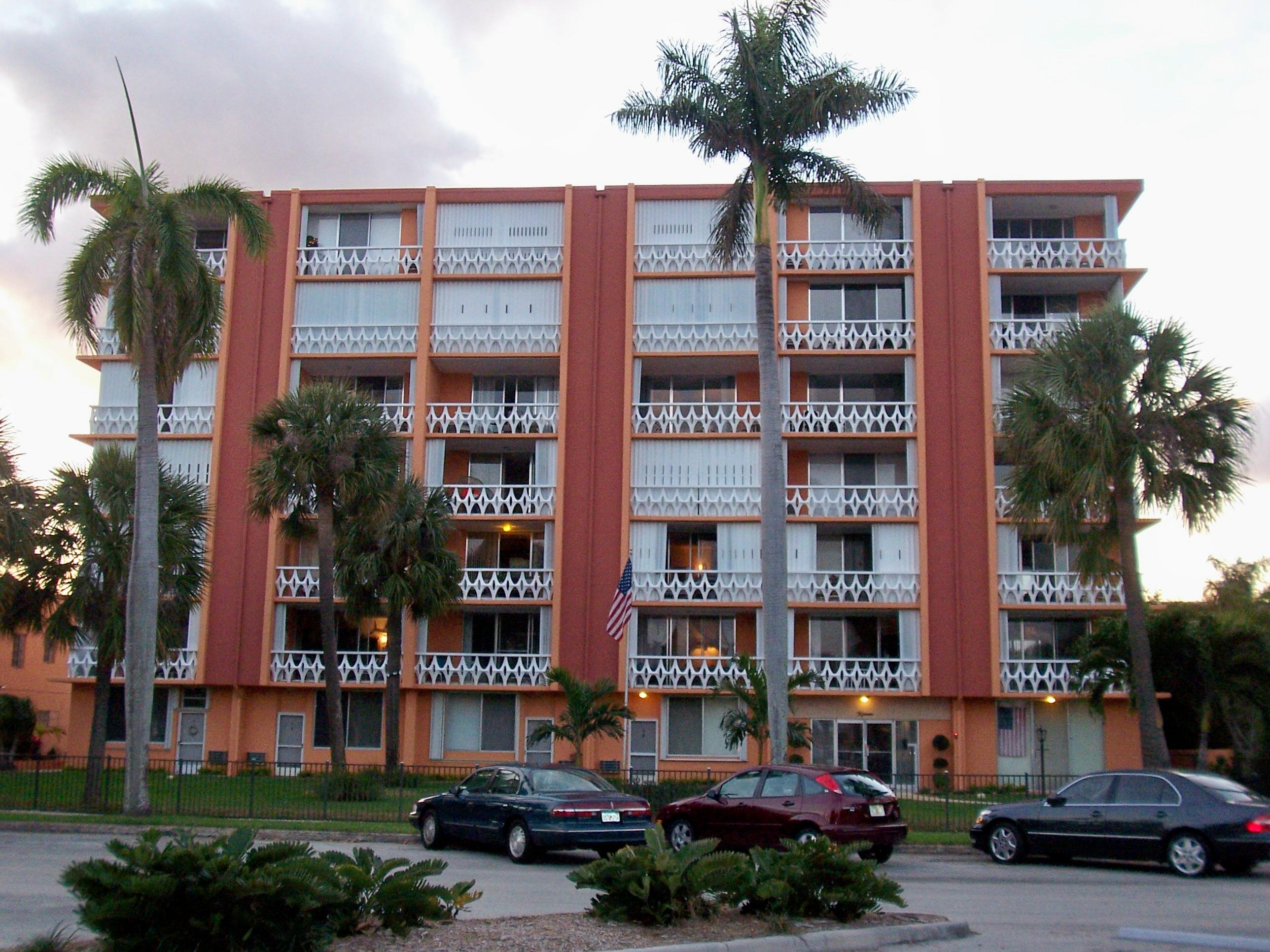 15 South Golfview Road, Unit 402 Lake Worth Beach, FL 33460 - Photo 13 of 13 100_0655