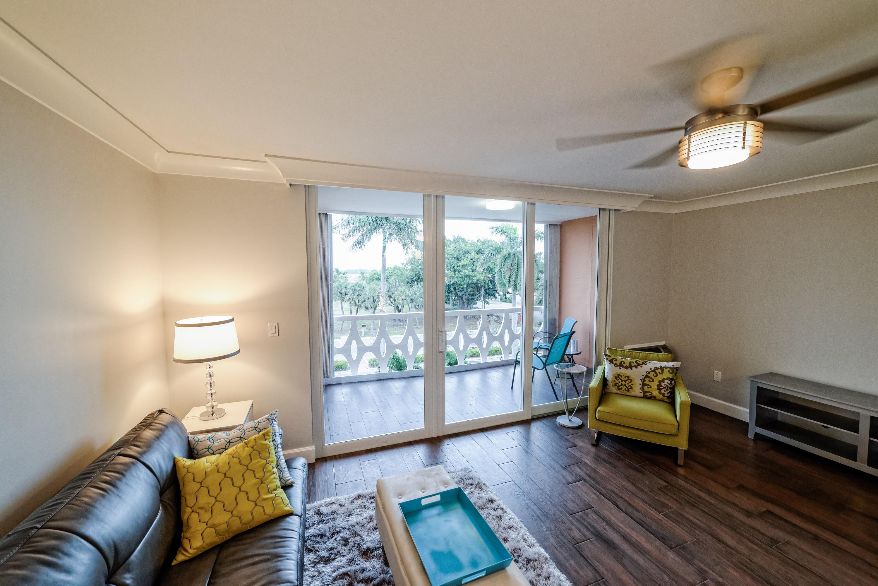 15 South Golfview Road, Unit 402 Lake Worth Beach, FL 33460 - Photo 8 of 13 008