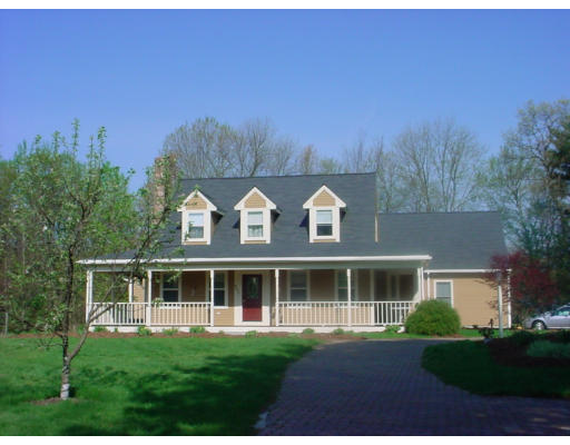 307 Berlin Road Bolton, MA 01740 - Photo 1 of 4