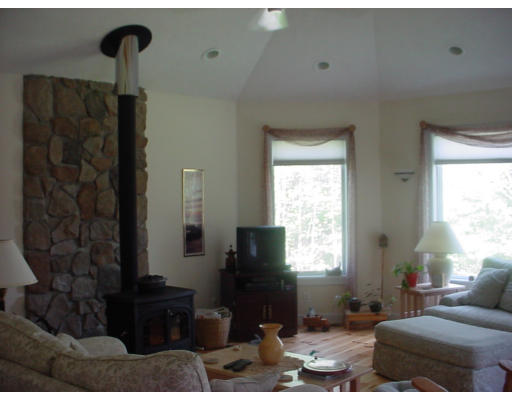 307 Berlin Road Bolton, MA 01740 - Photo 2 of 4