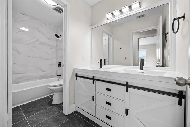 $409,900 | 2450 Southeast Alden Street, Port St. Lucie, FL 34984