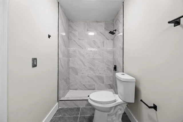 $409,900 | 2450 Southeast Alden Street, Port St. Lucie, FL 34984