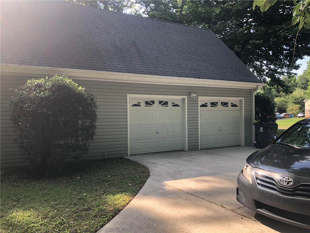 848 Windy Mill Court Temple, GA 30179 - Photo 4 of 19 a view of a garage