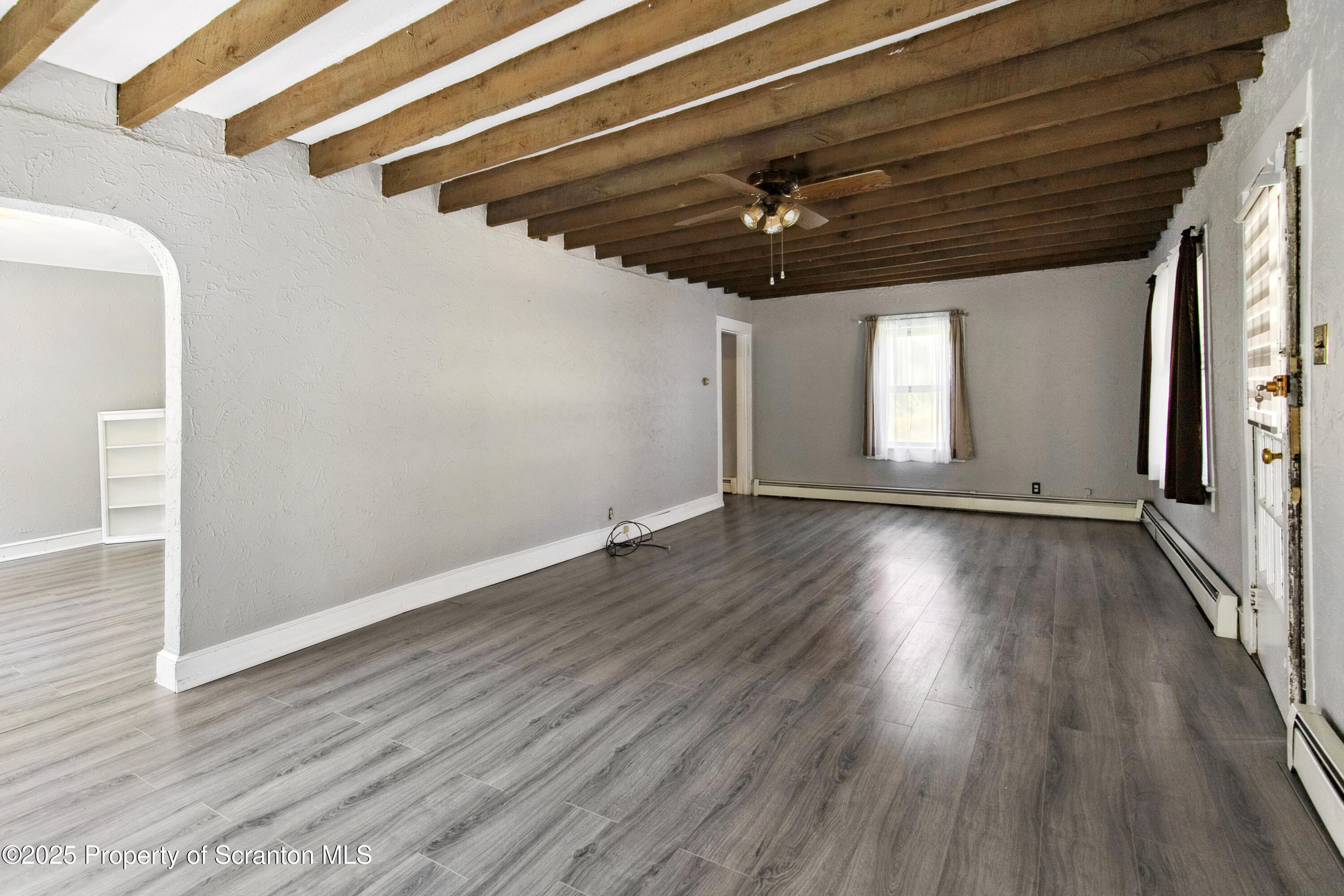 675 Apple Tree Road Pittston, PA 18643 - Photo 11 of 46 Living Room