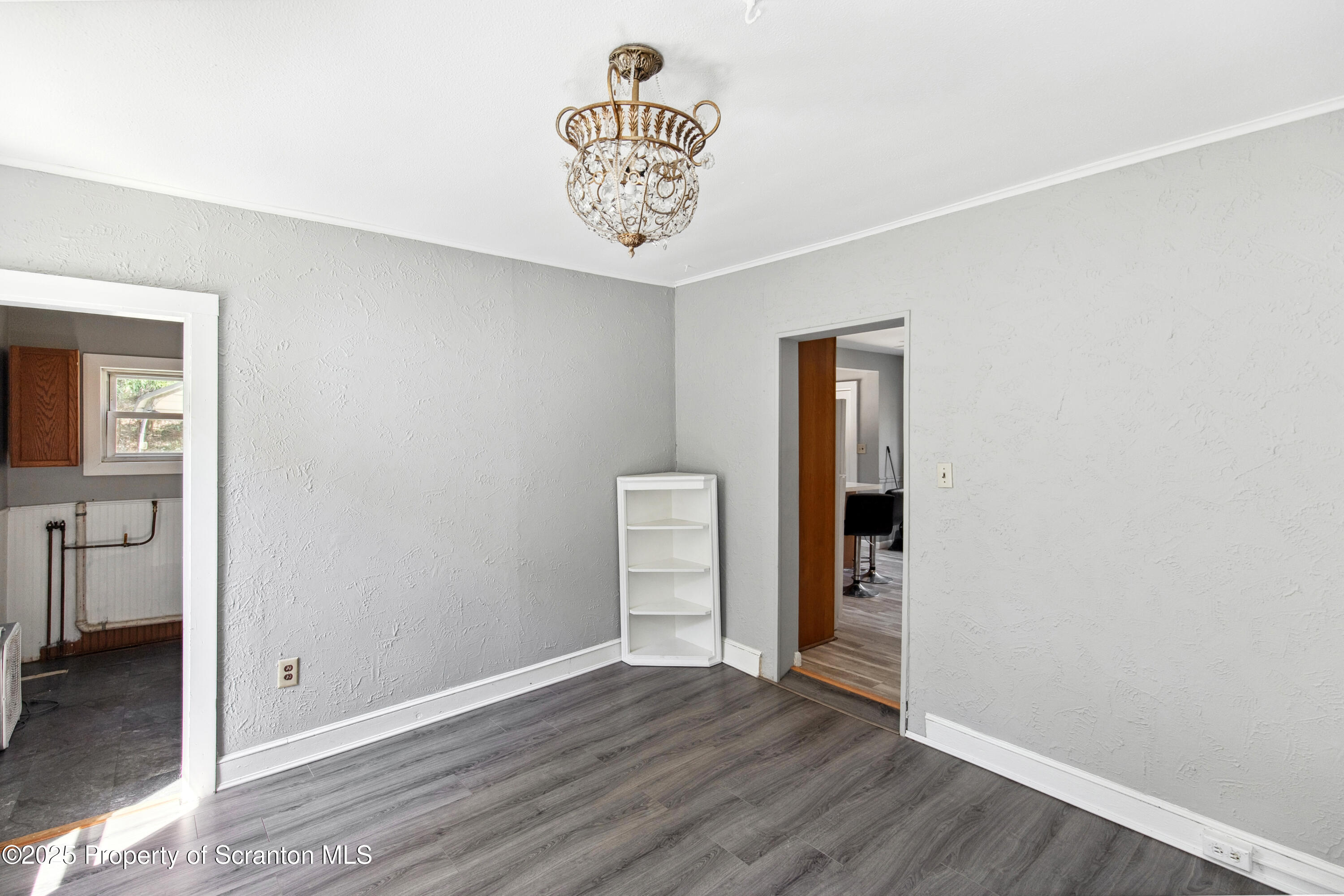 675 Apple Tree Road Pittston, PA 18643 - Photo 14 of 46 Dining Room