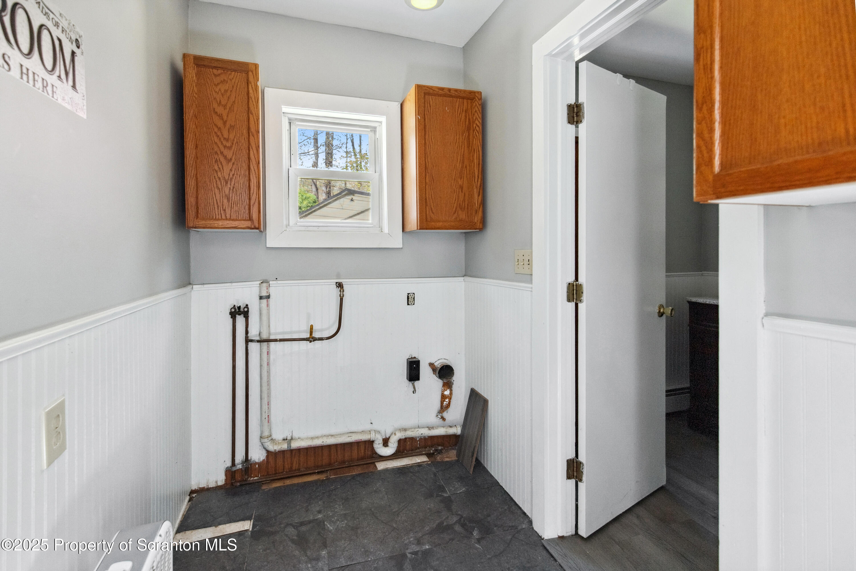 675 Apple Tree Road Pittston, PA 18643 - Photo 16 of 46 Laundry