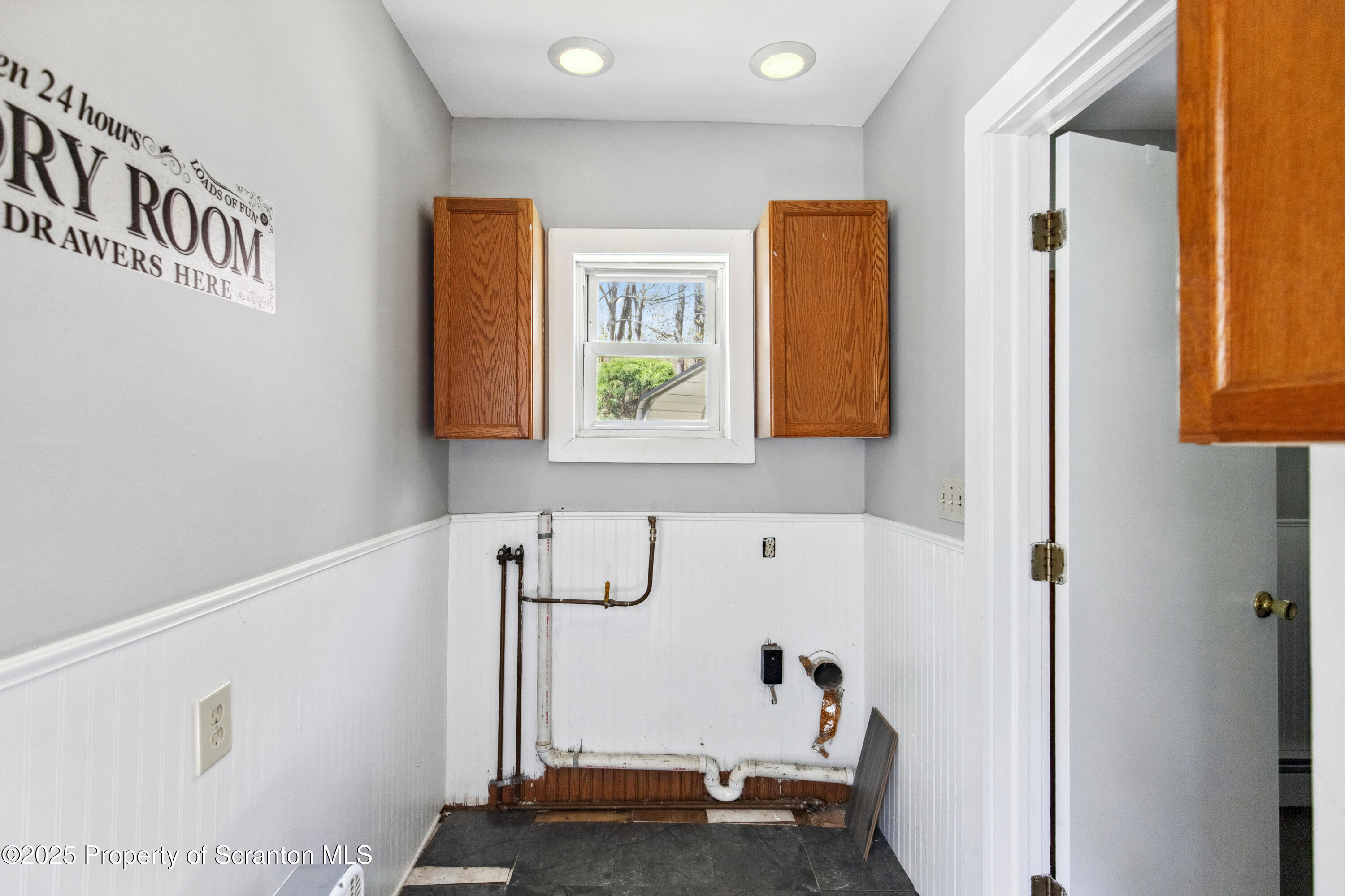 675 Apple Tree Road Pittston, PA 18643 - Photo 17 of 46 Laundry