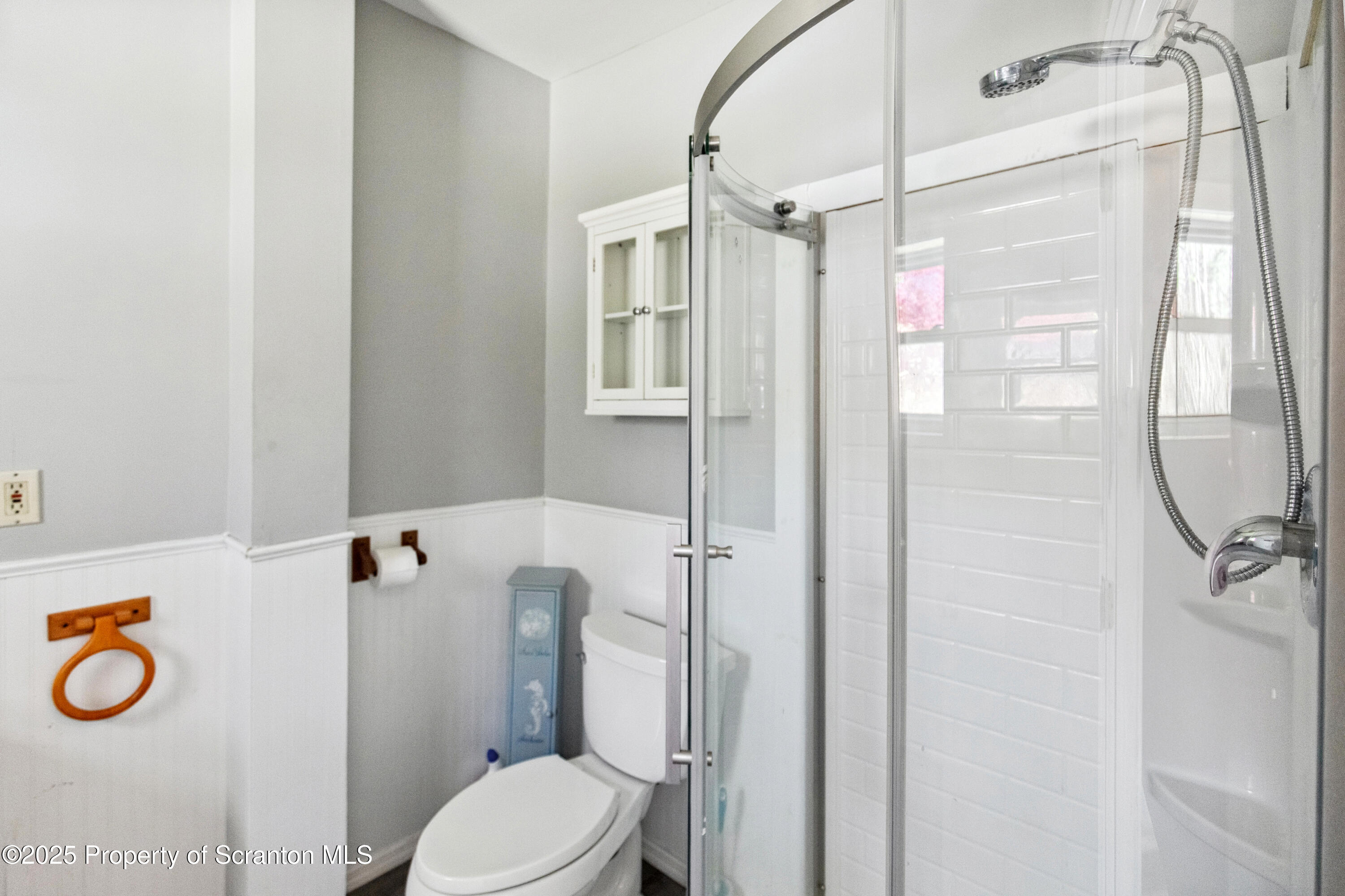 675 Apple Tree Road Pittston, PA 18643 - Photo 19 of 46 Bathroom