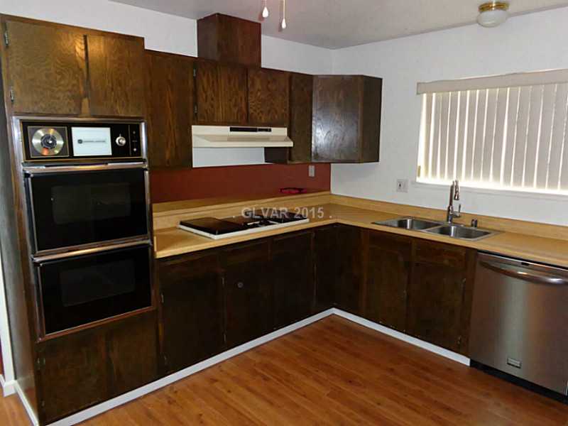 225 South Roland Wiley Las Vegas, NV 89145 - Photo 4 of 14 Kitchen. ALL APPLIANCES SHOWN INCLUDED