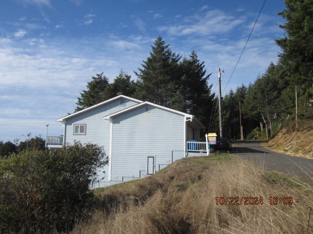 60 Spruce Road Shelter Cove, CA 95589 - Photo 7 of 21
