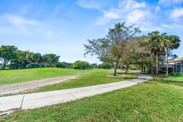 $637,500 | 6380 Bridgeport Lane, Lake Worth, FL 33463
