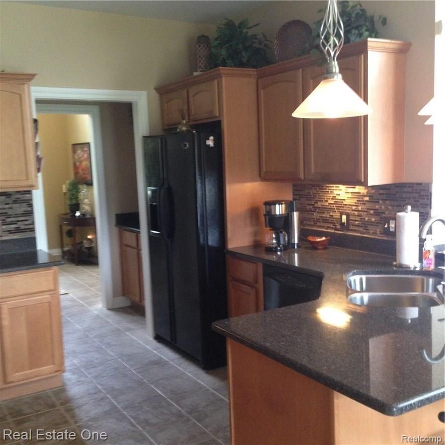 1662 Peppermill Road Lapeer, MI 48446 - Photo 15 of 36 IMG_0221.JPG