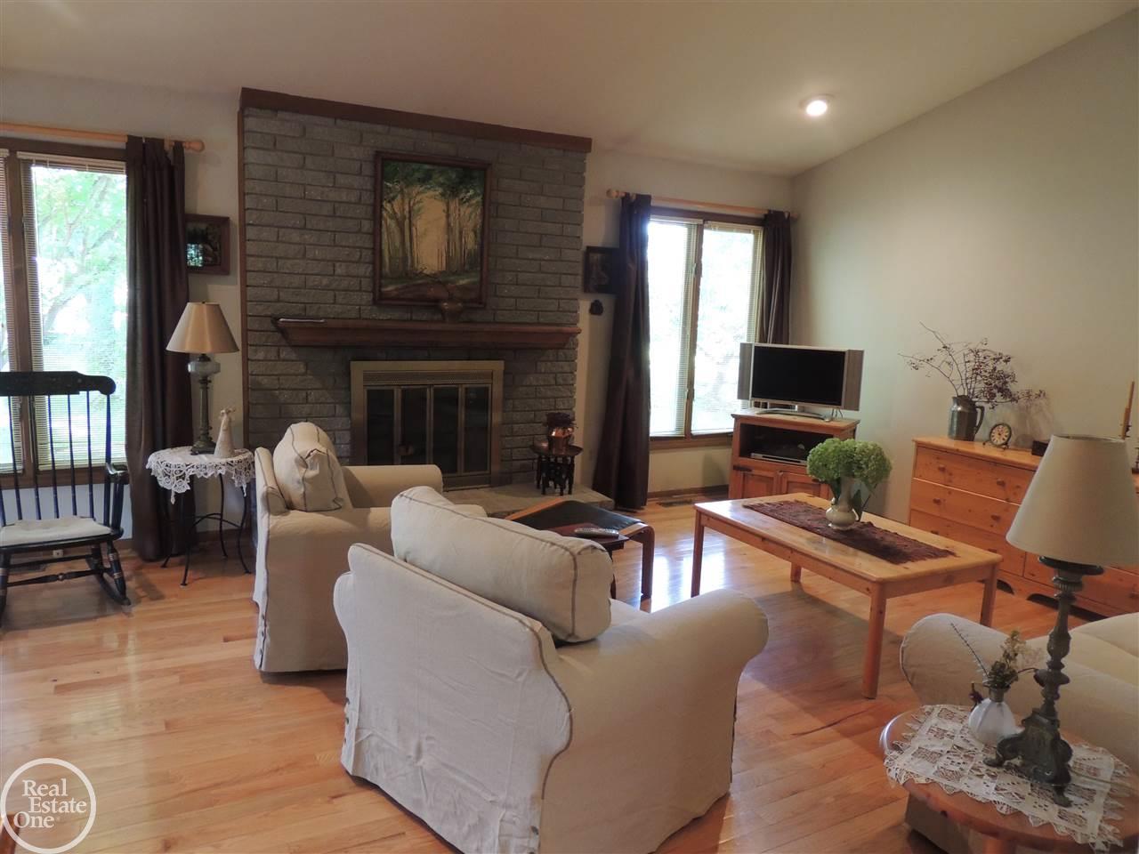 976 Ravine Terrace Drive Rochester Hills, MI 48307 - Photo 11 of 23