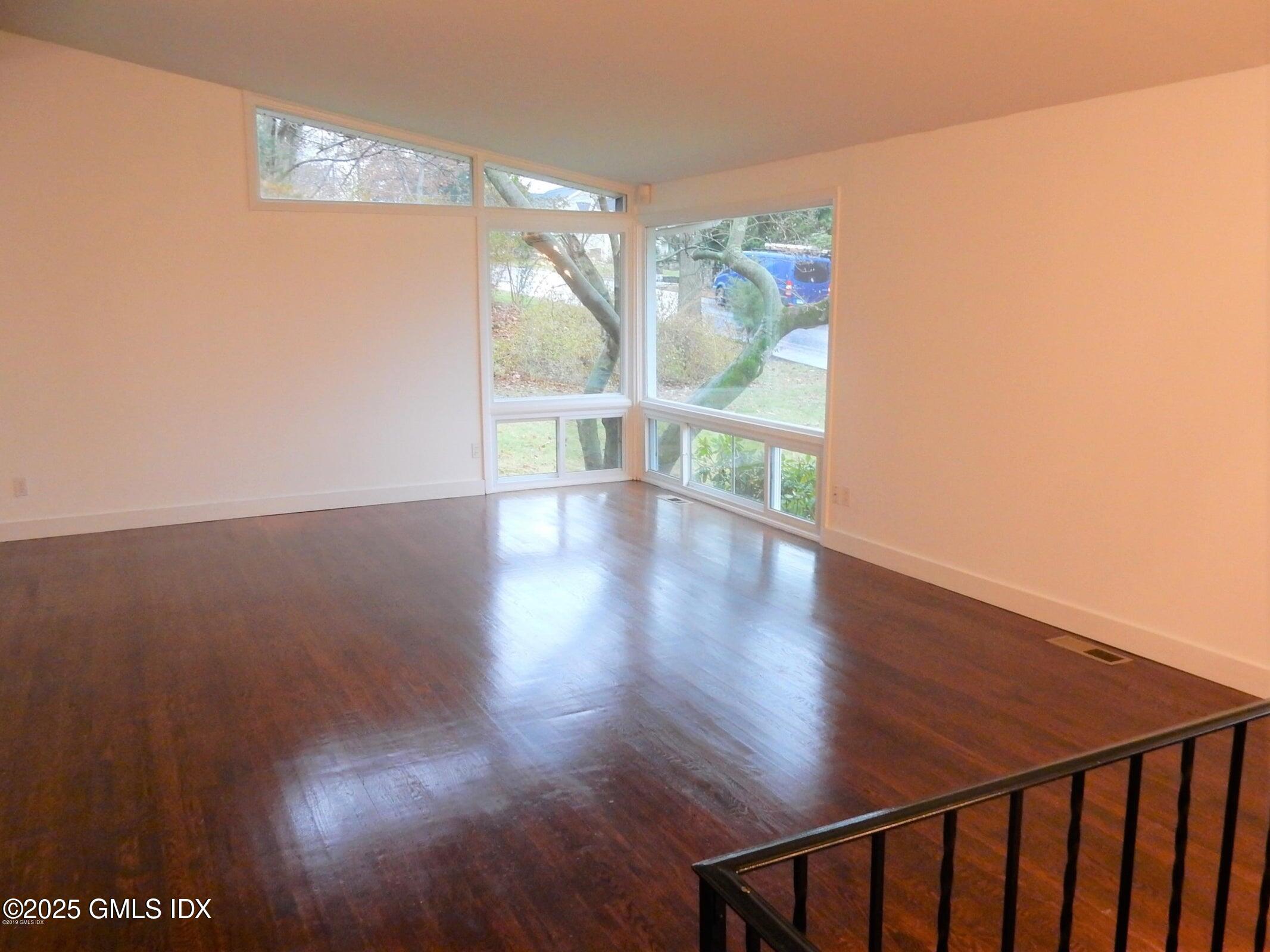 4 Split Timber Place Riverside, CT 06878 - Photo 22 of 23 20200518195214639444000000-o