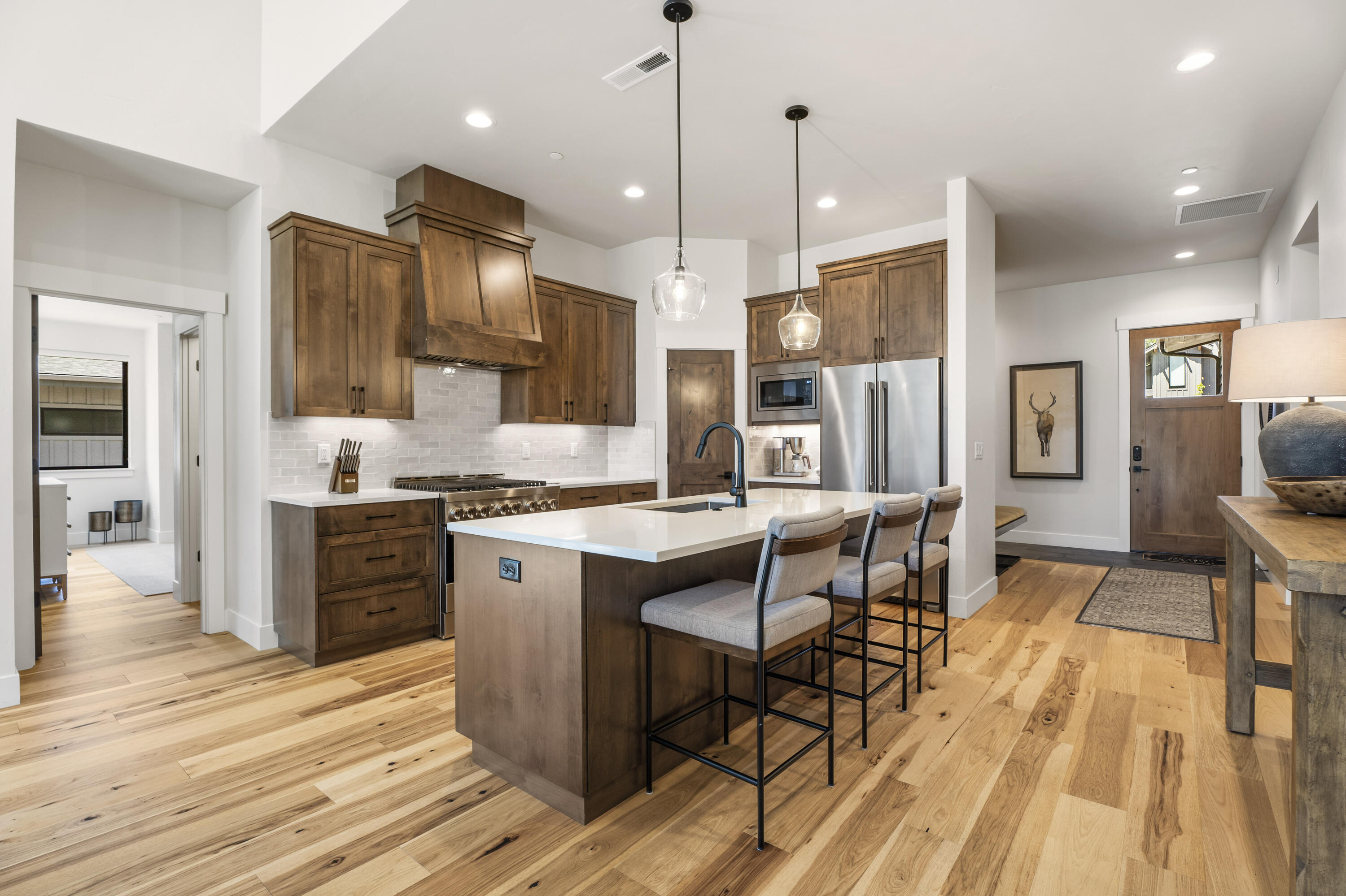 18171 Forestbrook Loop Bend, Unit 9 Bend, OR 97707 - Photo 6 of 41 16-Kitchen