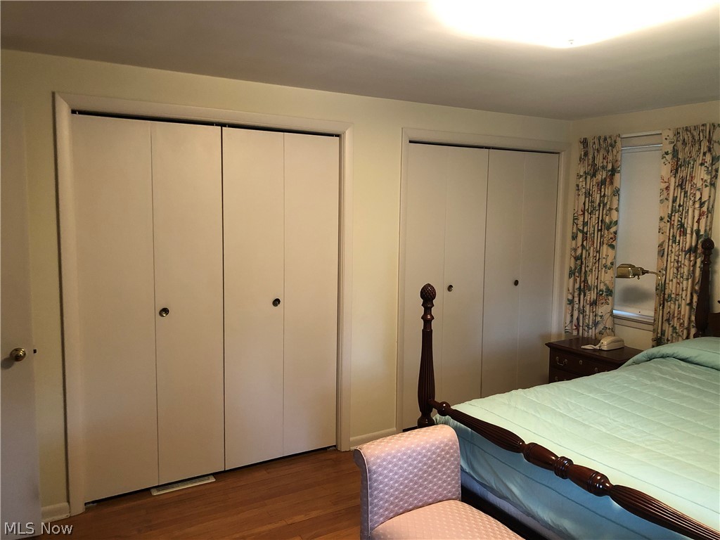 4099 Charlton Road Cleveland, OH 44121 - Photo 20 of 31