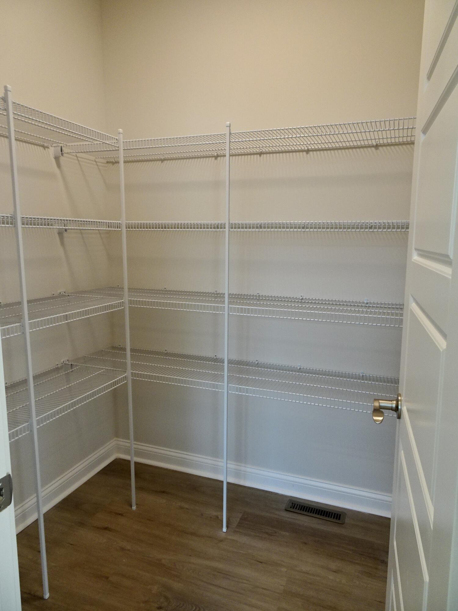 1292 Greendale Road Lexington, KY 40511 - Photo 6 of 31 DSC05792