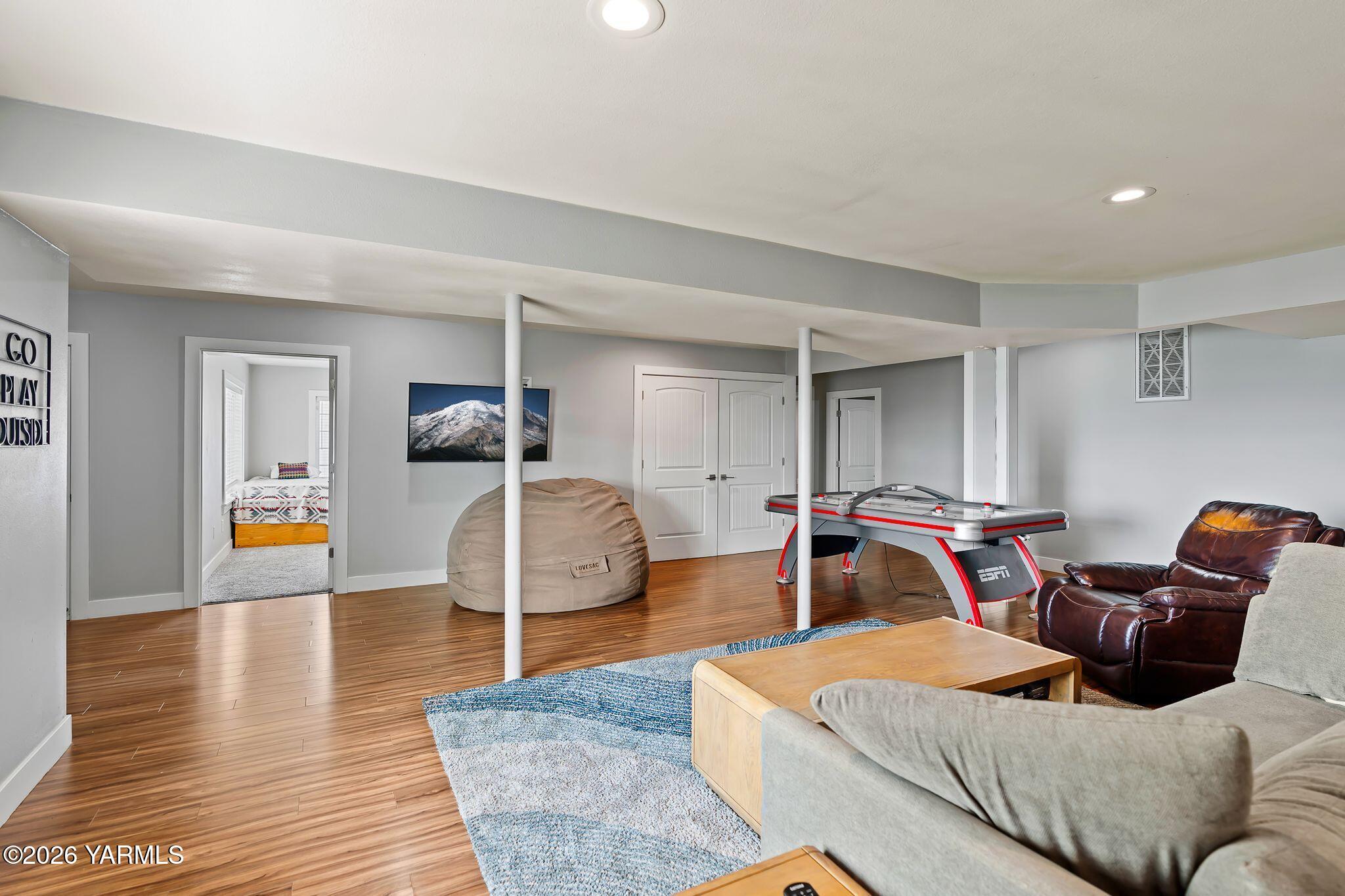 321 Gangl Road Wapato, WA 98951 - Photo 27 of 54 321 Gangl Rd Interiors-2 copy