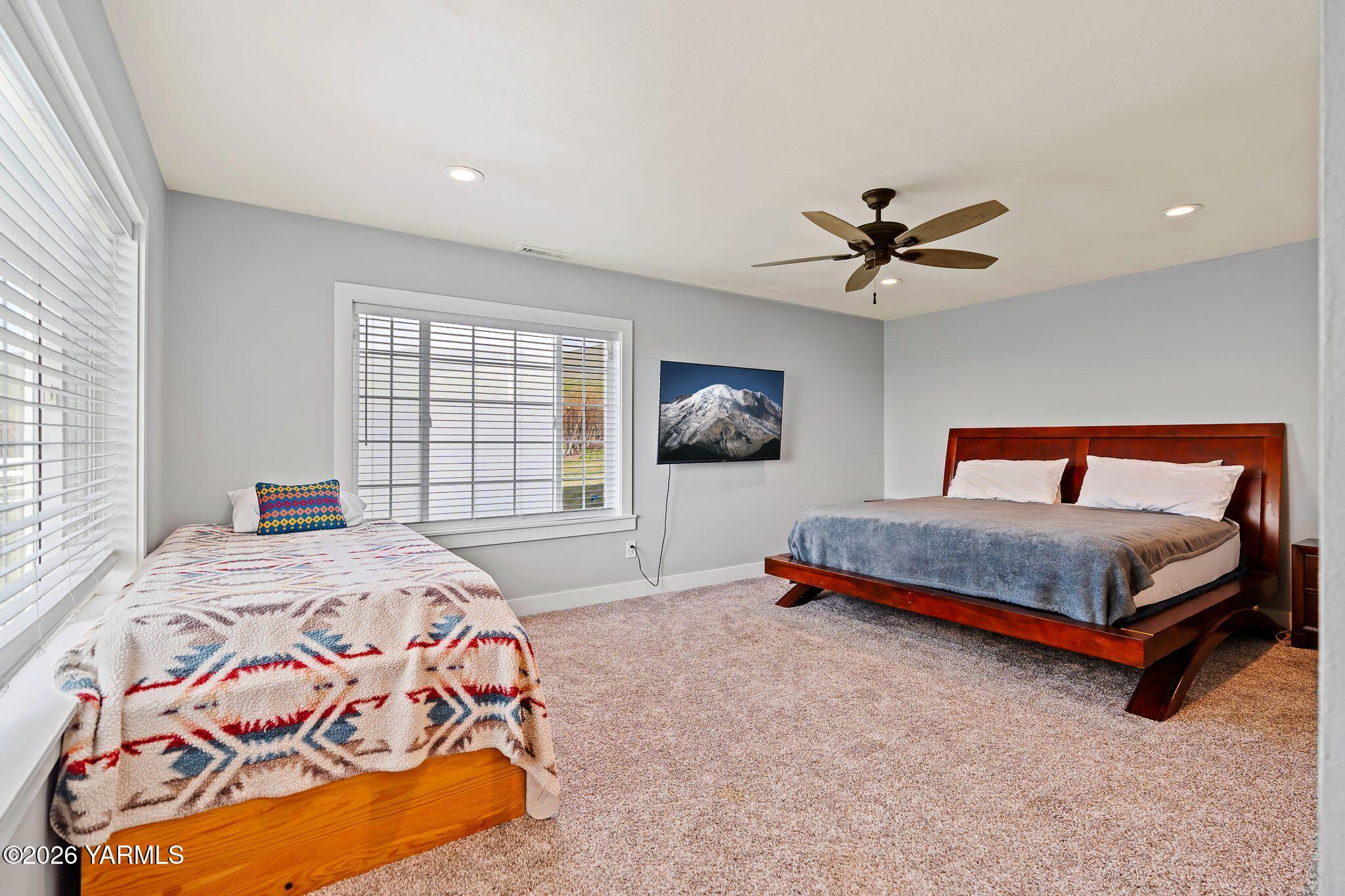 321 Gangl Road Wapato, WA 98951 - Photo 29 of 54 321 Gangl Rd Interiors-4 copy