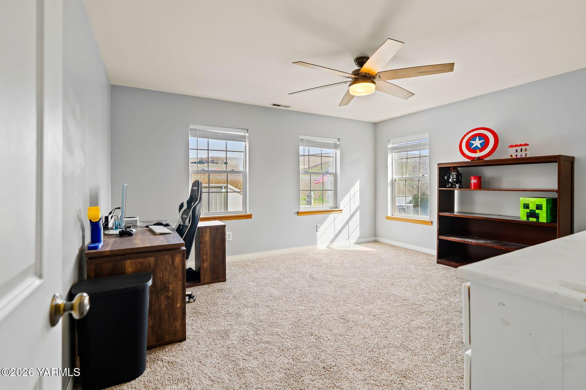 321 Gangl Road Wapato, WA 98951 - Photo 35 of 54 321 Gangl Rd Interiors-10