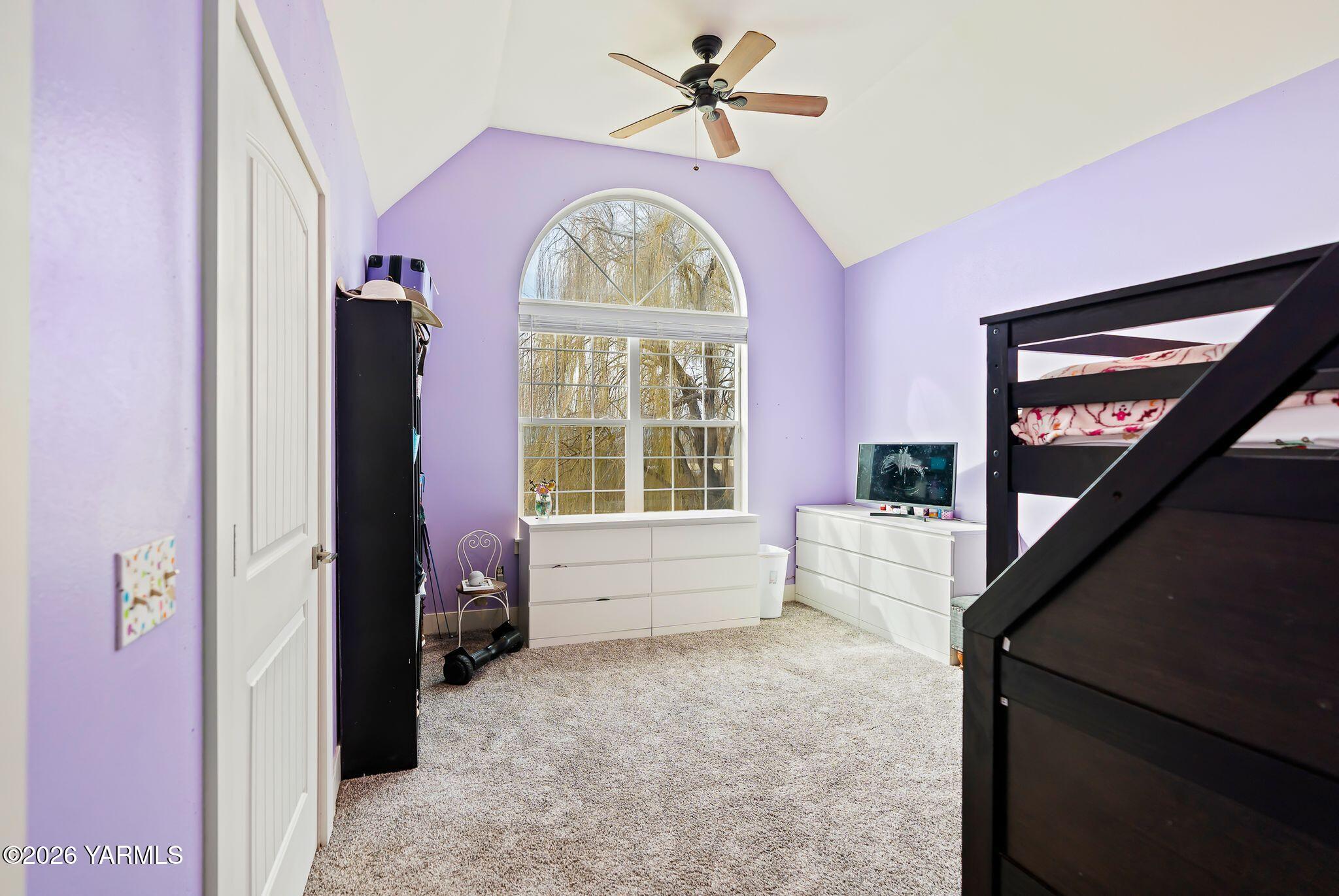 321 Gangl Road Wapato, WA 98951 - Photo 43 of 54 321 Gangl Rd Interiors-18