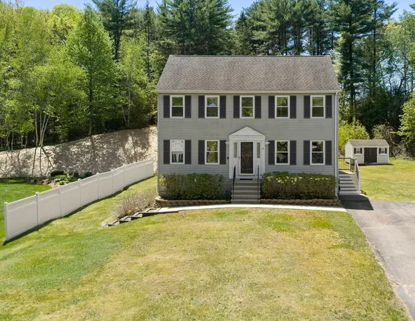 $575,000 | 4 Brookside Drive, Douglas, MA 01516