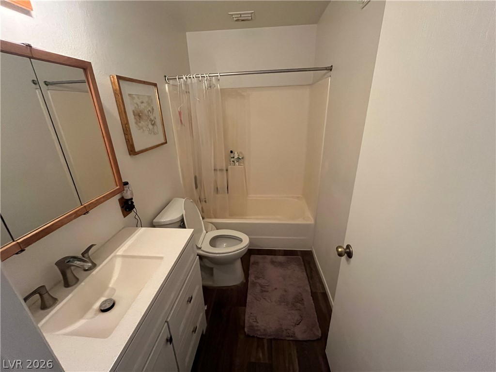 6412 West Pearcrest Road Las Vegas, NV 89108 - Photo 12 of 17 A well-maintained bath with a functional vanity, offering everyday convenience.