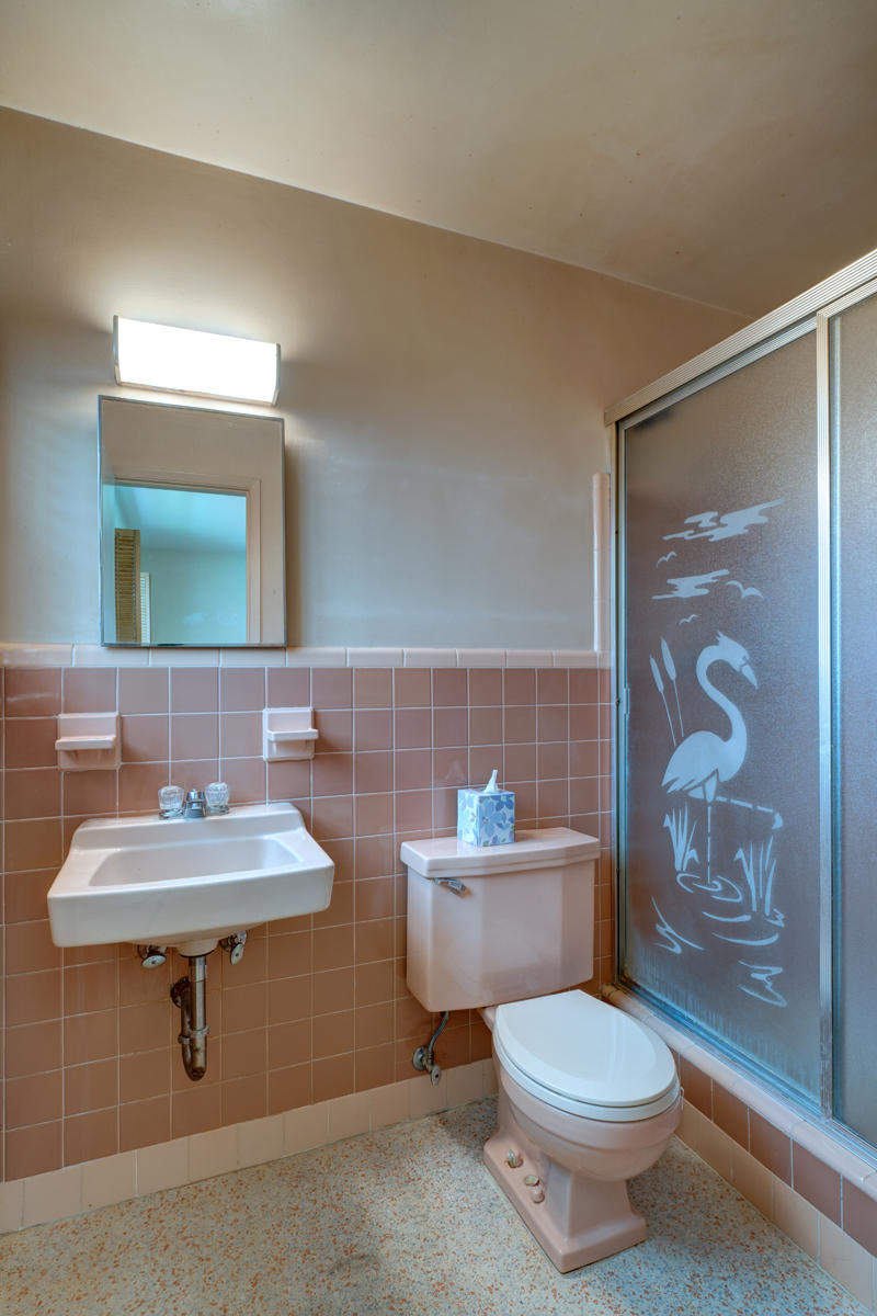 454 Northeast 28th Road Boca Raton, FL 33431 - Photo 14 of 24 Master Bathroom