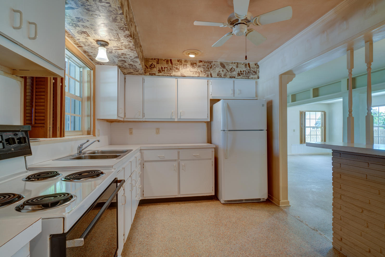 454 Northeast 28th Road Boca Raton, FL 33431 - Photo 21 of 24 Kitchen 2