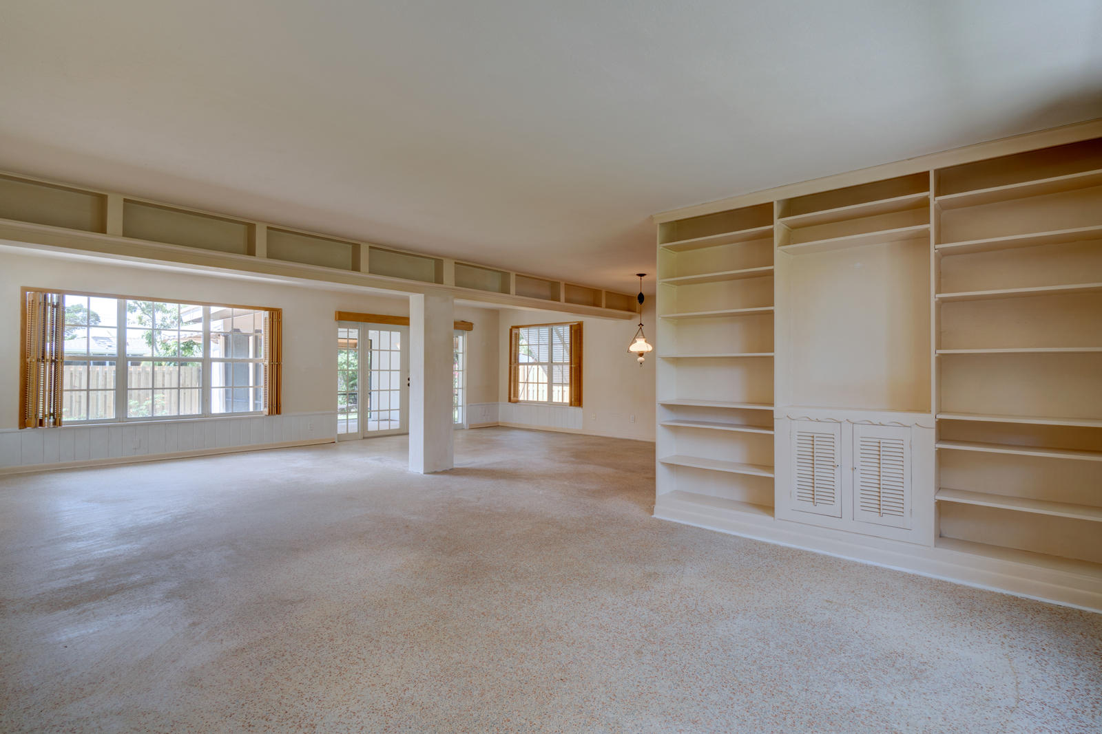 454 Northeast 28th Road Boca Raton, FL 33431 - Photo 4 of 24 Terrazzo Floor Living Area