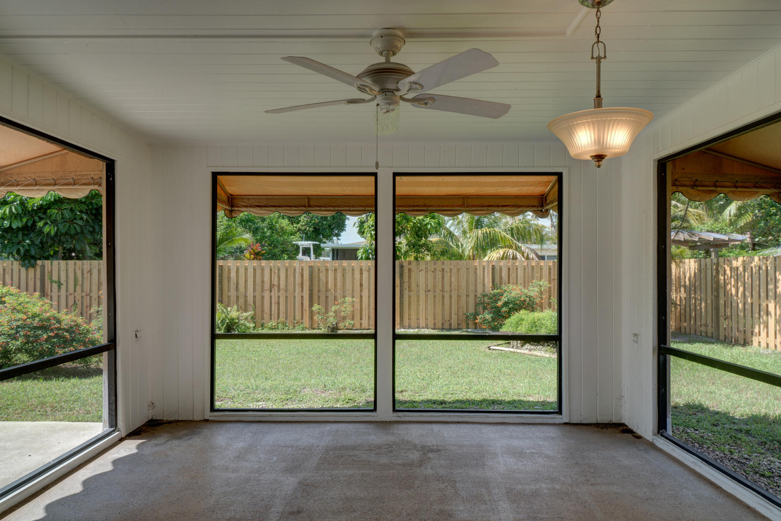 454 Northeast 28th Road Boca Raton, FL 33431 - Photo 8 of 24 Spectacular Screened Patio