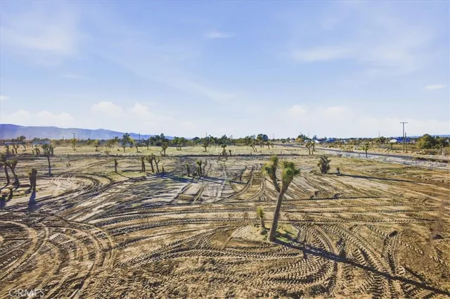 $425,000 | 12076 Lager Road, Phelan, CA 92371