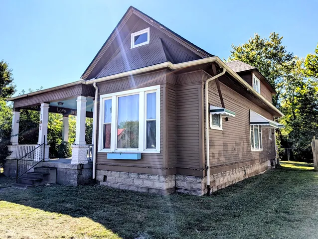 $179,900 | 107 West Main Street, Westport, IN 47283