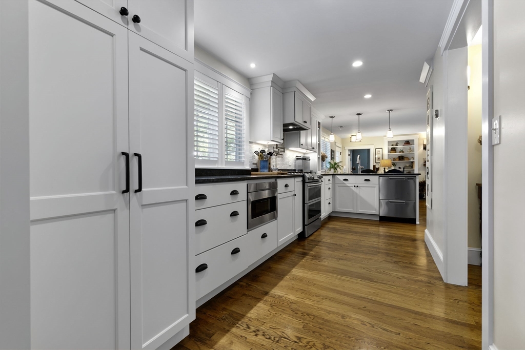 40 Orchard Road Hamilton, MA 01982 - Photo 6 of 42 Gallery Image 6