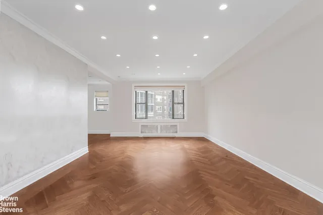 $509,000 | 3616 Henry Hudson Parkway, Unit 7AS | Central Riverdale