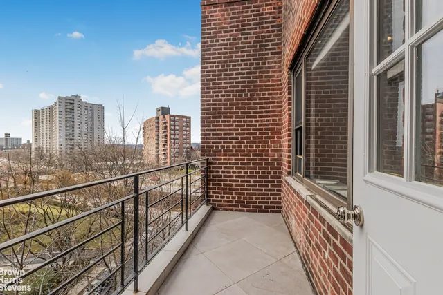 $509,000 | 3616 Henry Hudson Parkway, Unit 7AS | Central Riverdale