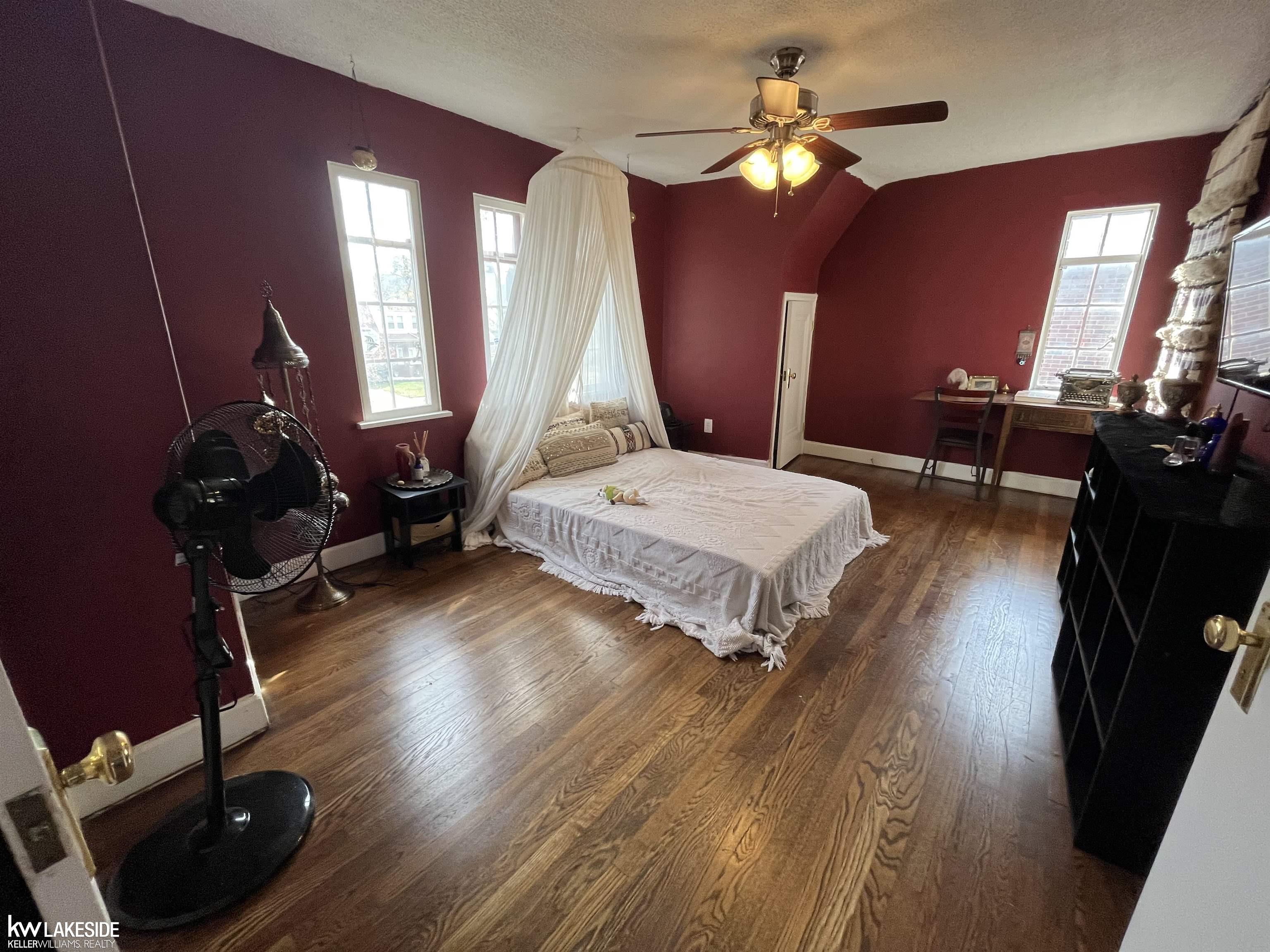 14901 Ashton Road Detroit, MI 48223 - Photo 17 of 32