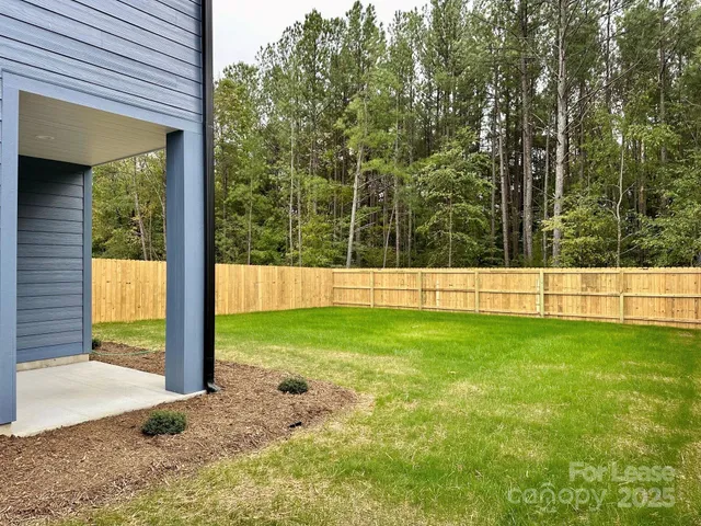 $1,800 | 13038 John Bostar Lane, Unit B, Charlotte, NC 28215