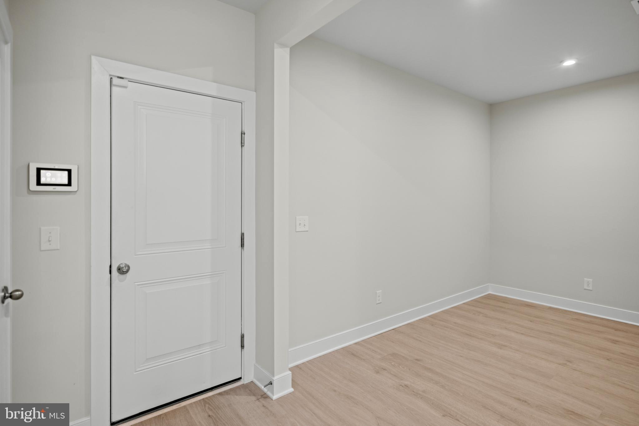 1548 Meadowlark Glen Road Dumfries, VA 22026 - Photo 11 of 48 a view of small space