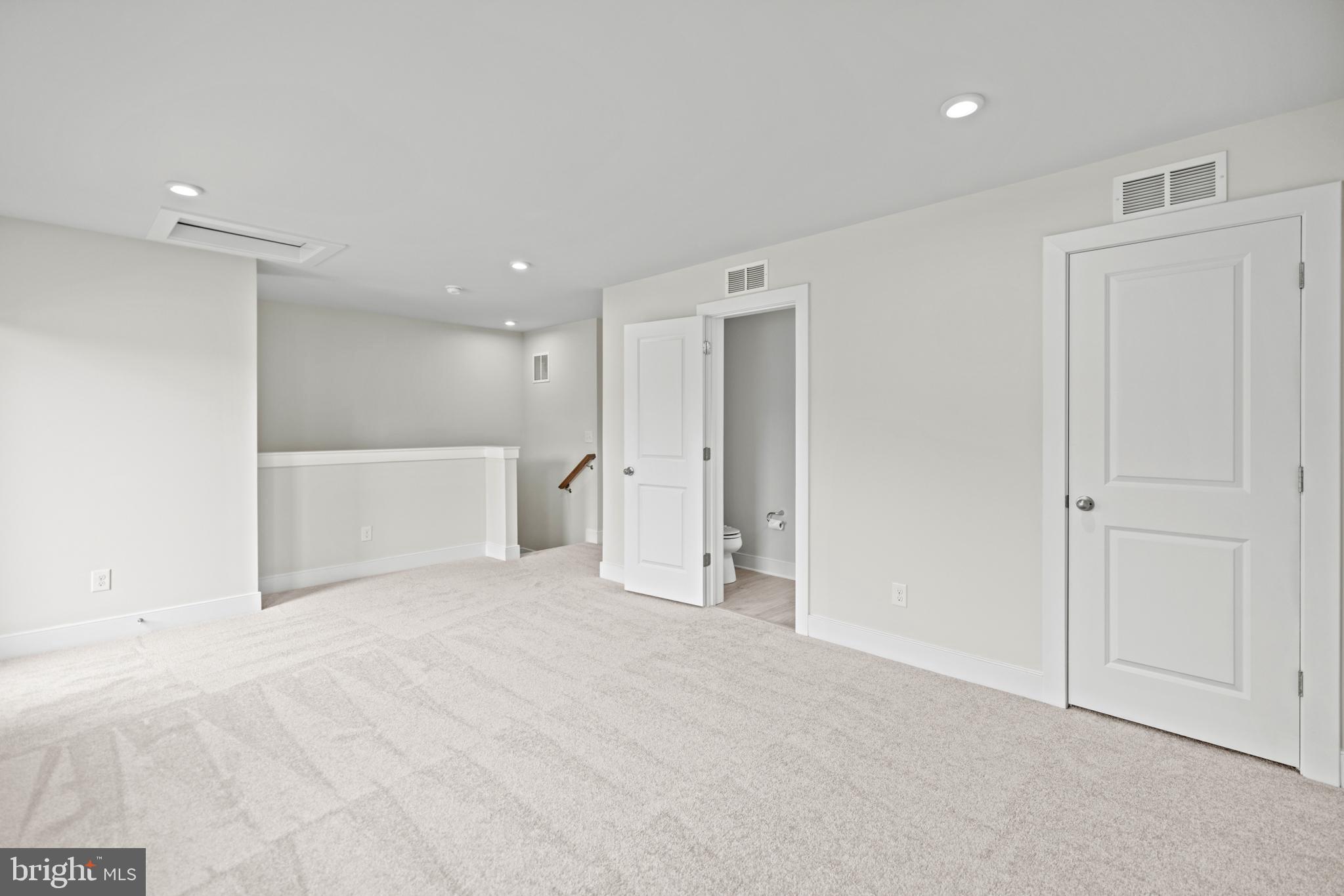 1548 Meadowlark Glen Road Dumfries, VA 22026 - Photo 43 of 48 a view of an empty room
