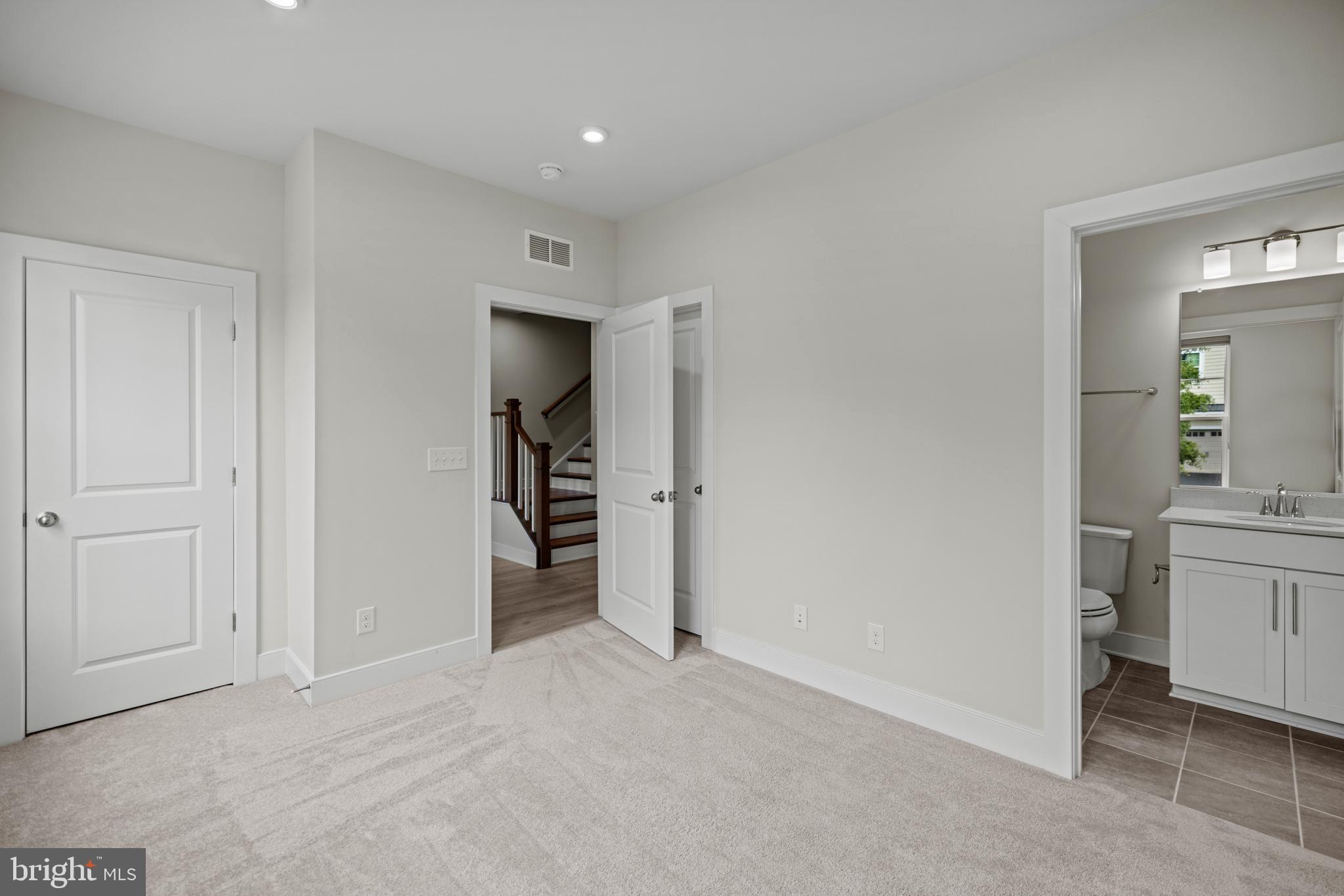 1548 Meadowlark Glen Road Dumfries, VA 22026 - Photo 5 of 48