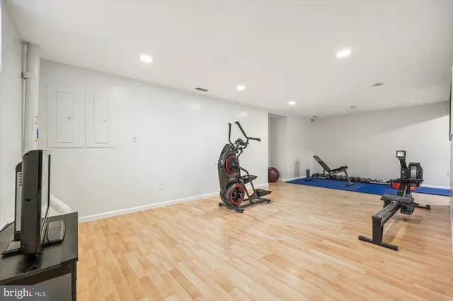 $939,000 | 119 Englefield Drive, Gaithersburg, MD 20878