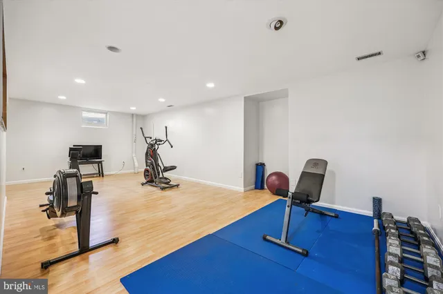 $939,000 | 119 Englefield Drive, Gaithersburg, MD 20878