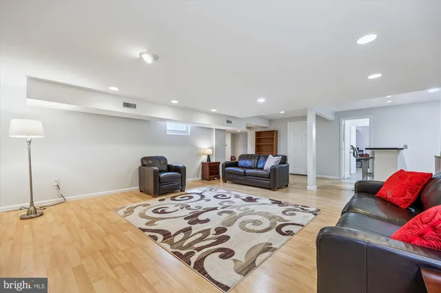 $939,000 | 119 Englefield Drive, Gaithersburg, MD 20878