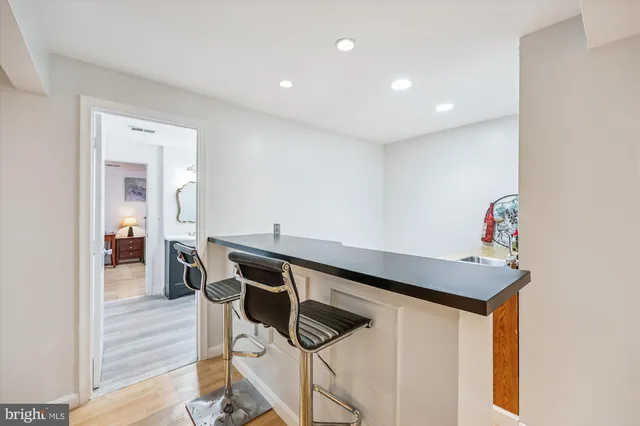 $939,000 | 119 Englefield Drive, Gaithersburg, MD 20878