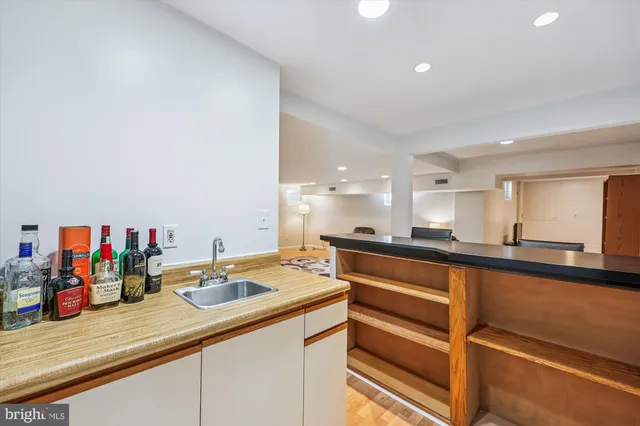 $939,000 | 119 Englefield Drive, Gaithersburg, MD 20878