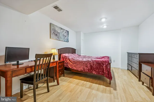 $939,000 | 119 Englefield Drive, Gaithersburg, MD 20878